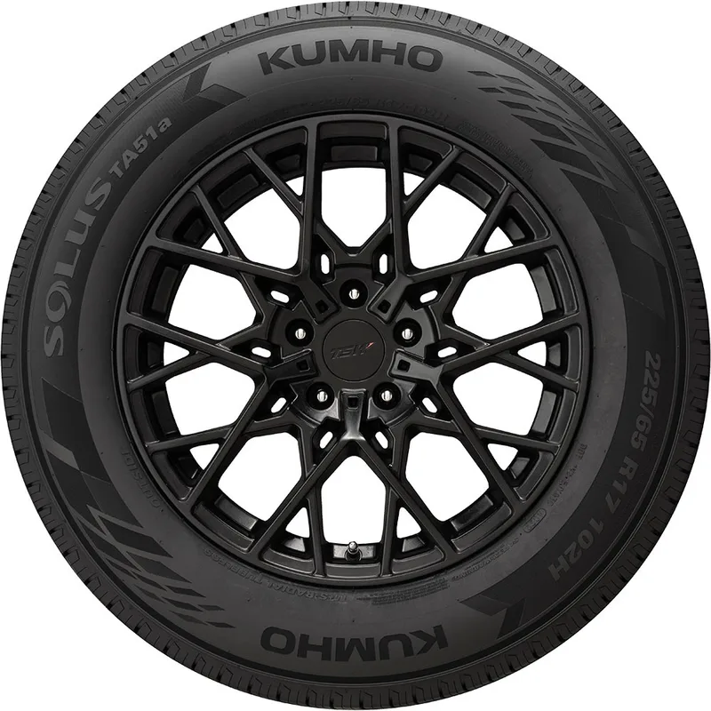 Kumho Solus TA51a 215/45R17